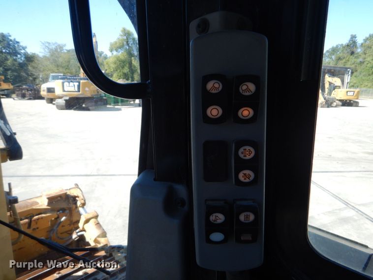 image for item DO1645 2015 Caterpillar D6T LGP  dozer