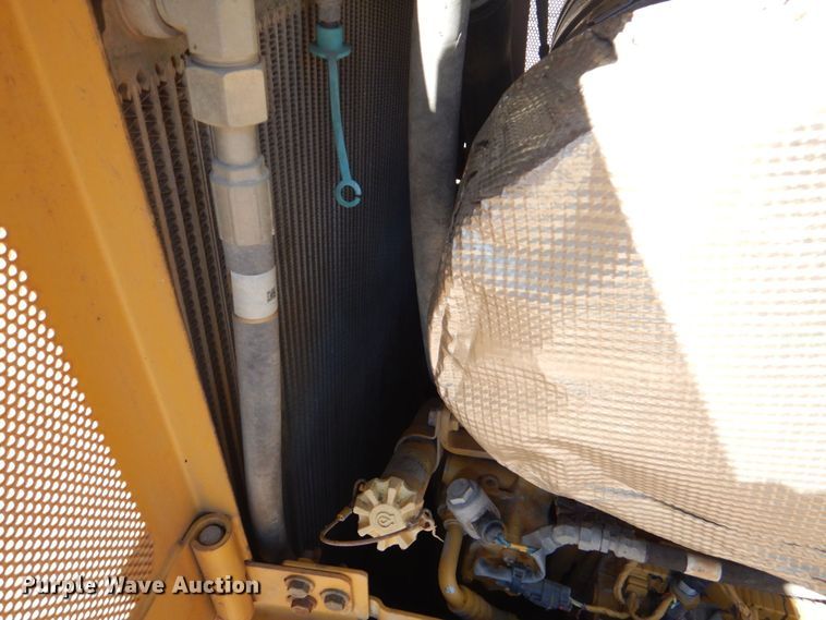 image for item DO1645 2015 Caterpillar D6T LGP  dozer