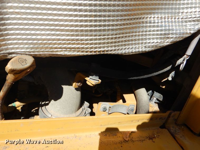 image for item DO1645 2015 Caterpillar D6T LGP  dozer