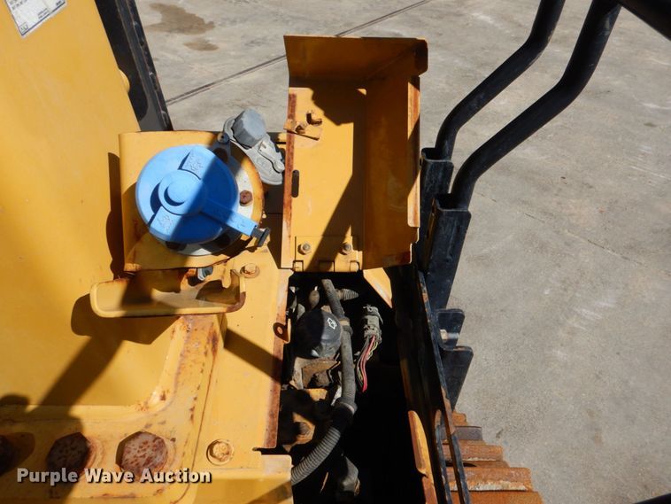 image for item DO1645 2015 Caterpillar D6T LGP  dozer