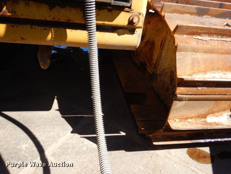 image for item DO1645 2015 Caterpillar D6T LGP  dozer