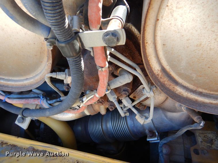 image for item DO1645 2015 Caterpillar D6T LGP  dozer