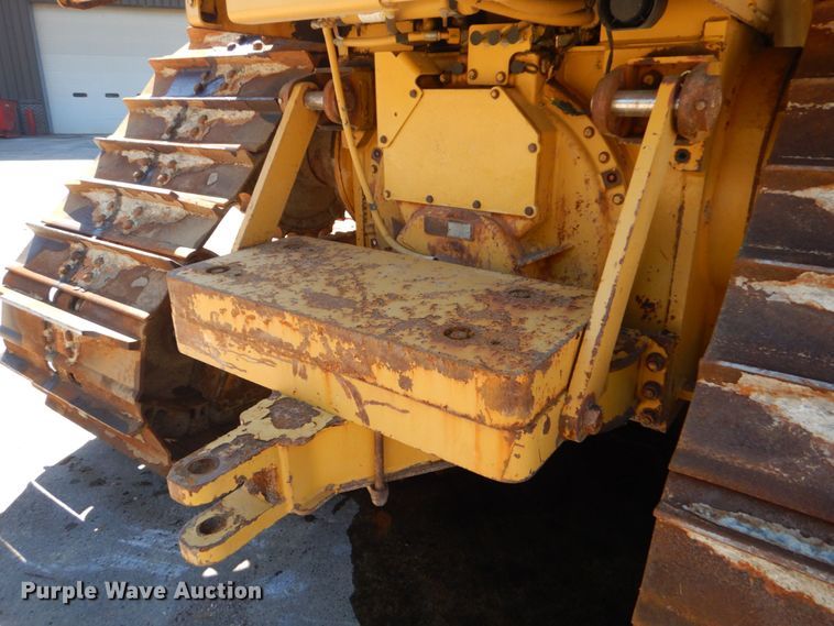 image for item DO1645 2015 Caterpillar D6T LGP  dozer