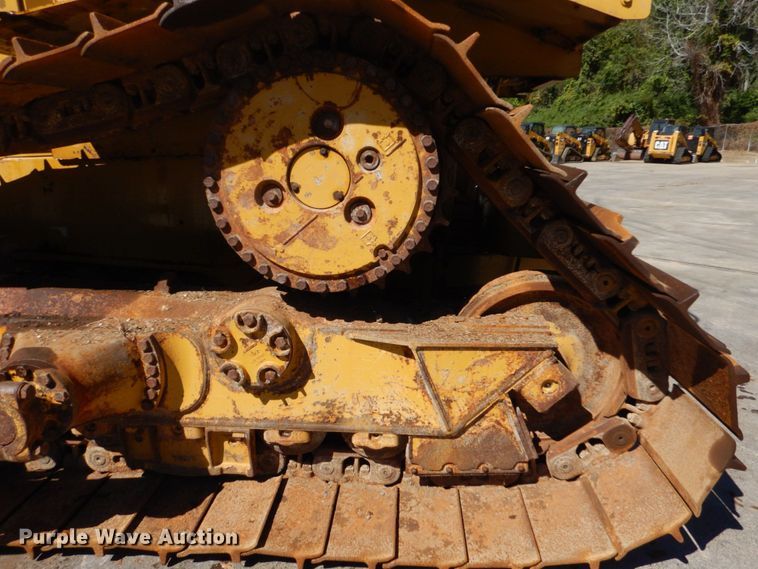 image for item DO1645 2015 Caterpillar D6T LGP  dozer