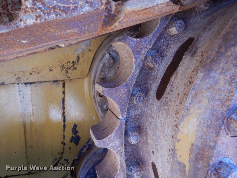 image for item DO1645 2015 Caterpillar D6T LGP  dozer