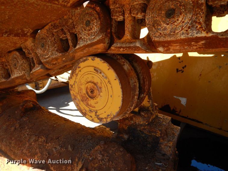 image for item DO1645 2015 Caterpillar D6T LGP  dozer