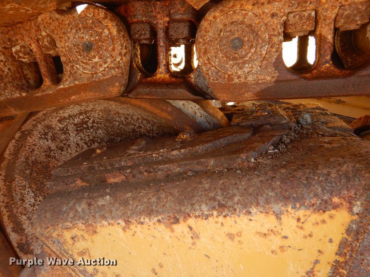 image for item DO1645 2015 Caterpillar D6T LGP  dozer