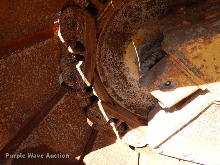 image for item DO1645 2015 Caterpillar D6T LGP  dozer