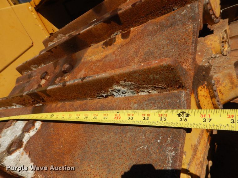 image for item DO1645 2015 Caterpillar D6T LGP  dozer