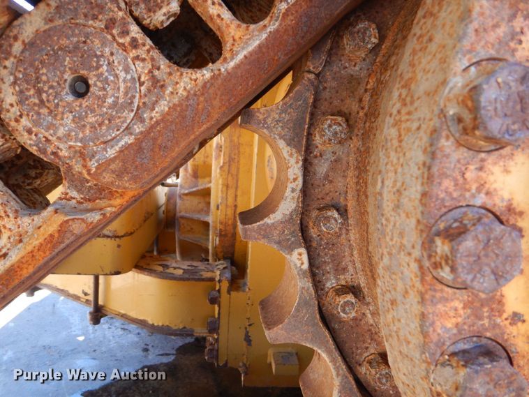 image for item DO1645 2015 Caterpillar D6T LGP  dozer