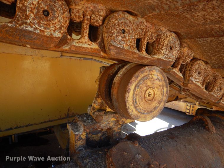 image for item DO1645 2015 Caterpillar D6T LGP  dozer