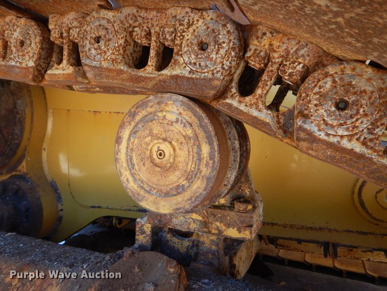 image for item DO1645 2015 Caterpillar D6T LGP  dozer