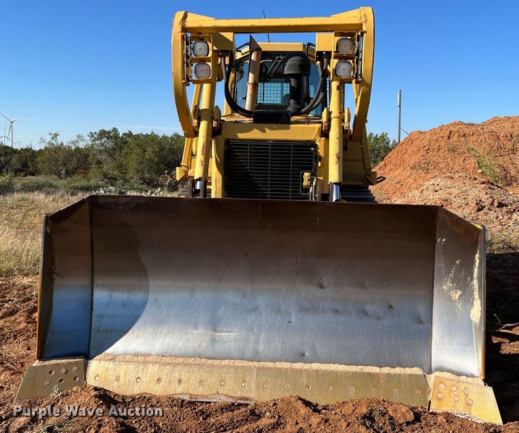 image for item DO8816 2005 Caterpillar D6R XL Series II  dozer