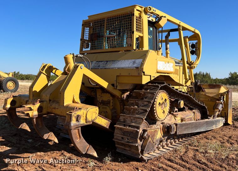 image for item DO8816 2005 Caterpillar D6R XL Series II  dozer