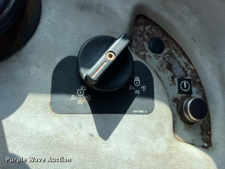 image for item DO8816 2005 Caterpillar D6R XL Series II  dozer