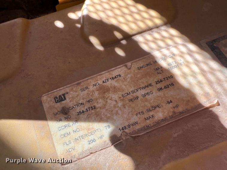 image for item DO8816 2005 Caterpillar D6R XL Series II  dozer