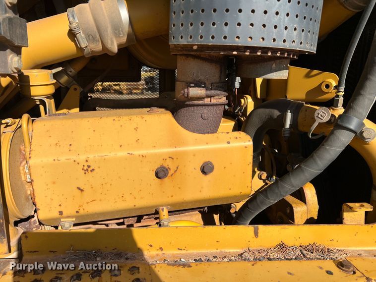 image for item DO8816 2005 Caterpillar D6R XL Series II  dozer