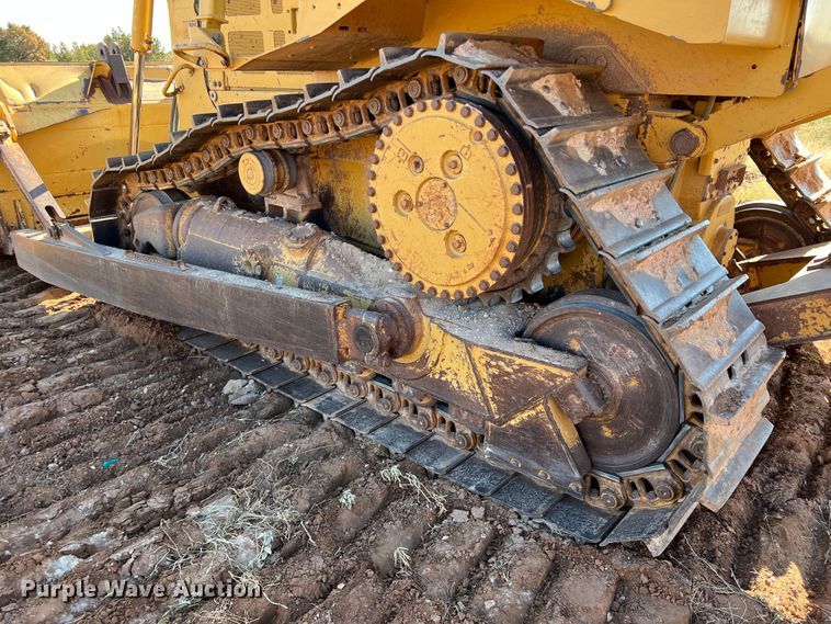 image for item DO8816 2005 Caterpillar D6R XL Series II  dozer