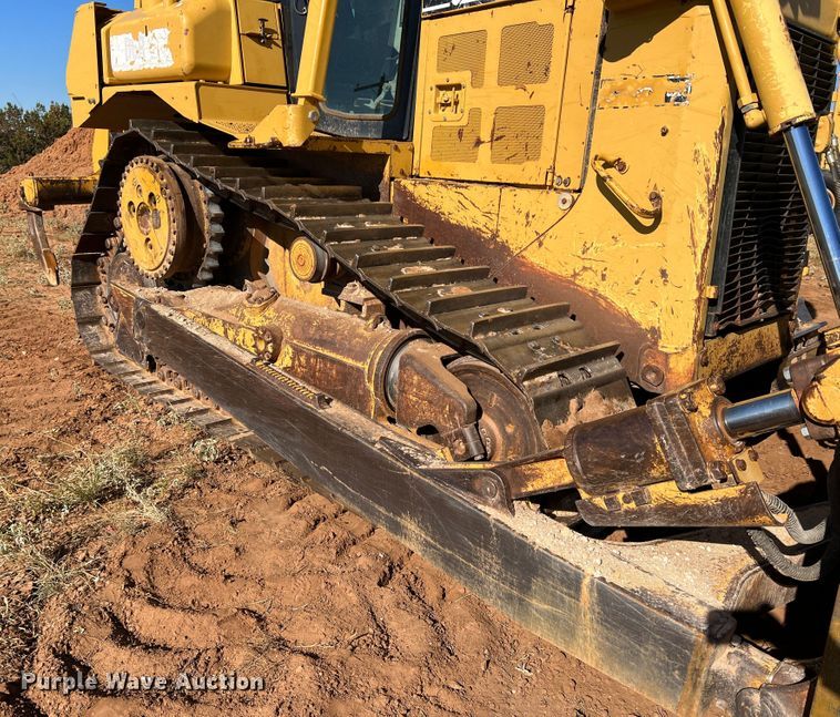 image for item DO8816 2005 Caterpillar D6R XL Series II  dozer