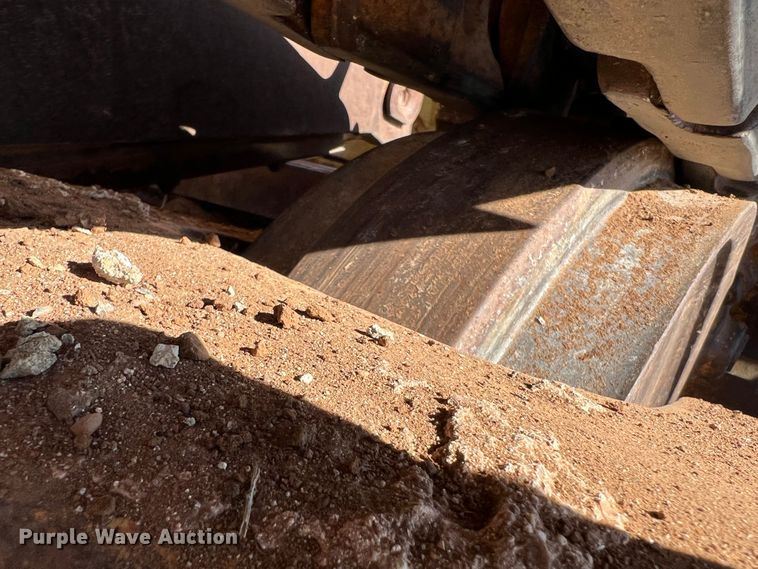 image for item DO8816 2005 Caterpillar D6R XL Series II  dozer