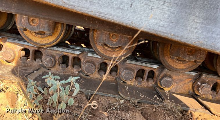 image for item DO8816 2005 Caterpillar D6R XL Series II  dozer