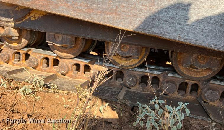 image for item DO8816 2005 Caterpillar D6R XL Series II  dozer