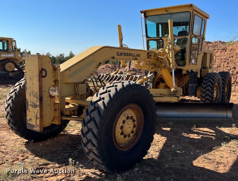 image for item DO8818 1983 Caterpillar 120G  motor grader