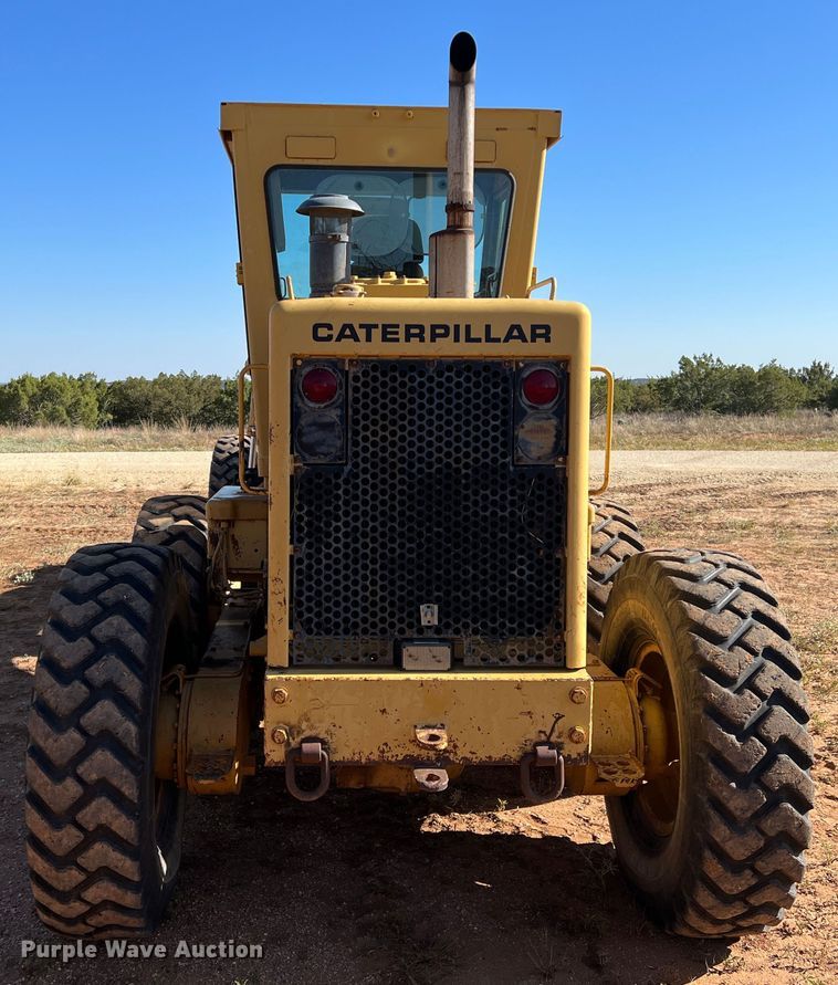 image for item DO8818 1983 Caterpillar 120G  motor grader