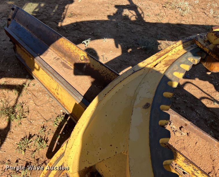 image for item DO8818 1983 Caterpillar 120G  motor grader