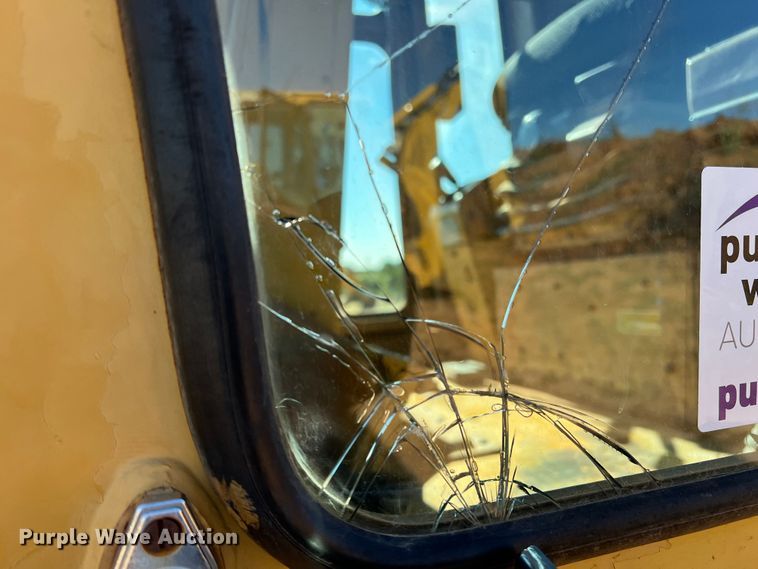 image for item DO8818 1983 Caterpillar 120G  motor grader