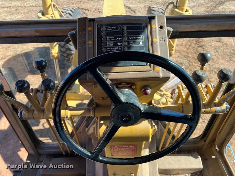 image for item DO8818 1983 Caterpillar 120G  motor grader