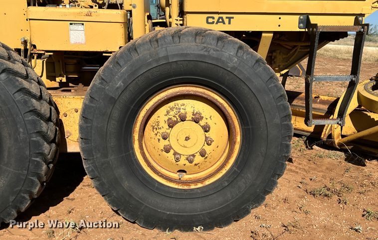 image for item DO8818 1983 Caterpillar 120G  motor grader