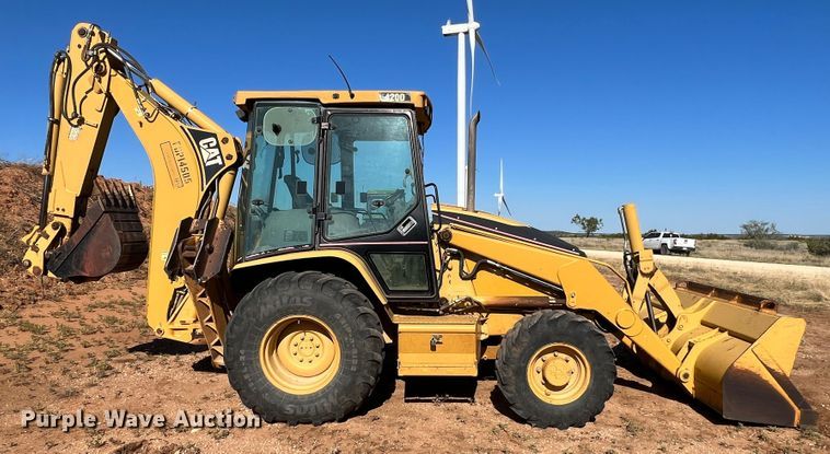 image for item DO8819 2003 Caterpillar 420D  backhoe