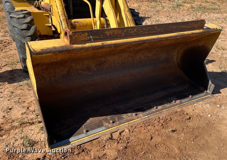 image for item DO8819 2003 Caterpillar 420D  backhoe