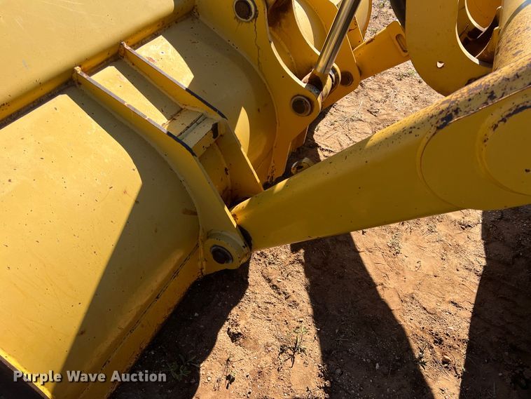 image for item DO8819 2003 Caterpillar 420D  backhoe