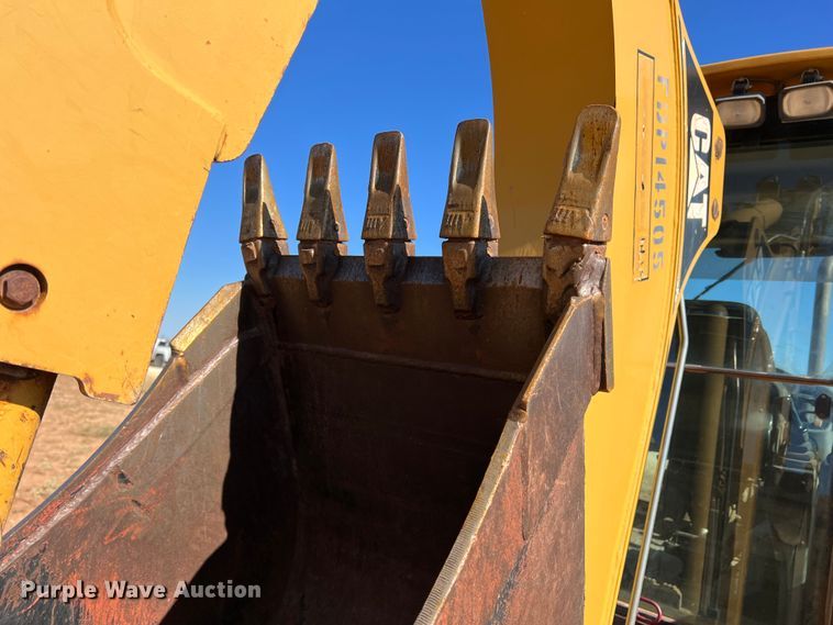 image for item DO8819 2003 Caterpillar 420D  backhoe