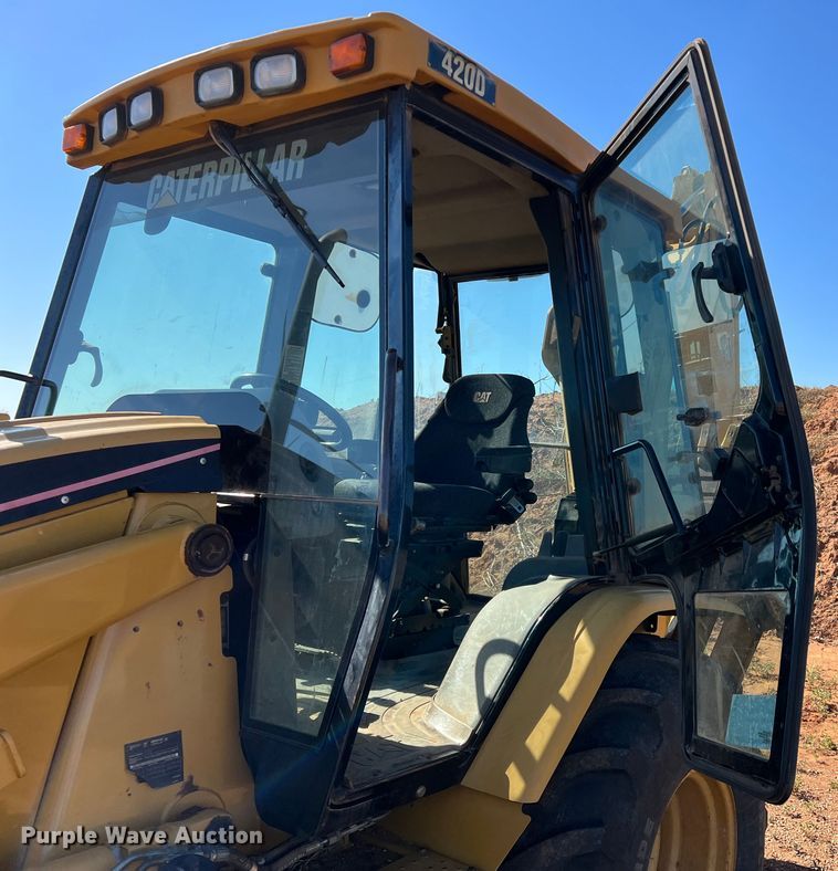 image for item DO8819 2003 Caterpillar 420D  backhoe