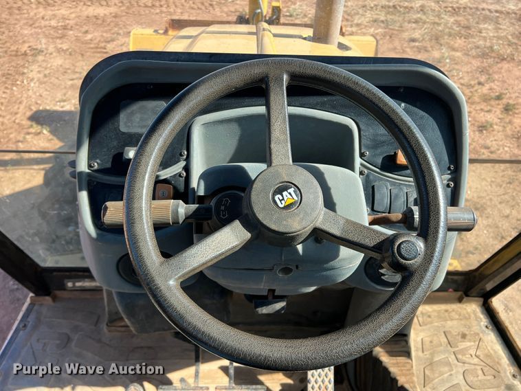 image for item DO8819 2003 Caterpillar 420D  backhoe