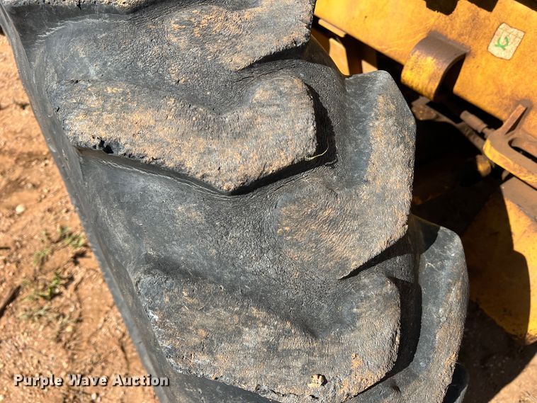 image for item DO8819 2003 Caterpillar 420D  backhoe