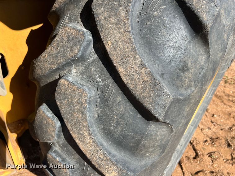 image for item DO8819 2003 Caterpillar 420D  backhoe