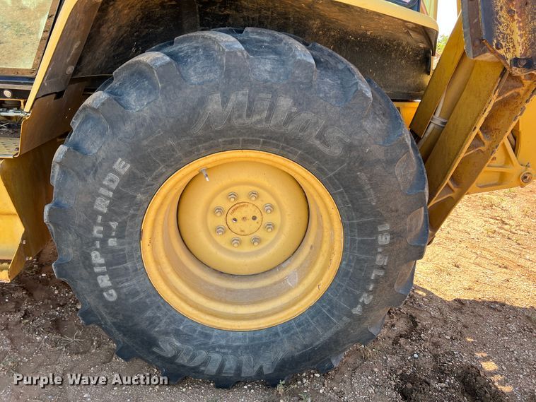 image for item DO8819 2003 Caterpillar 420D  backhoe