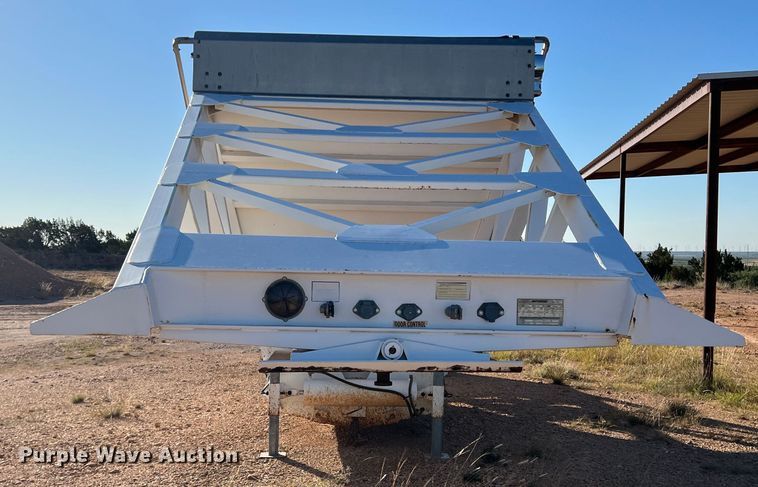 image for item DO8831 2013 Manac  bottom dump trailer