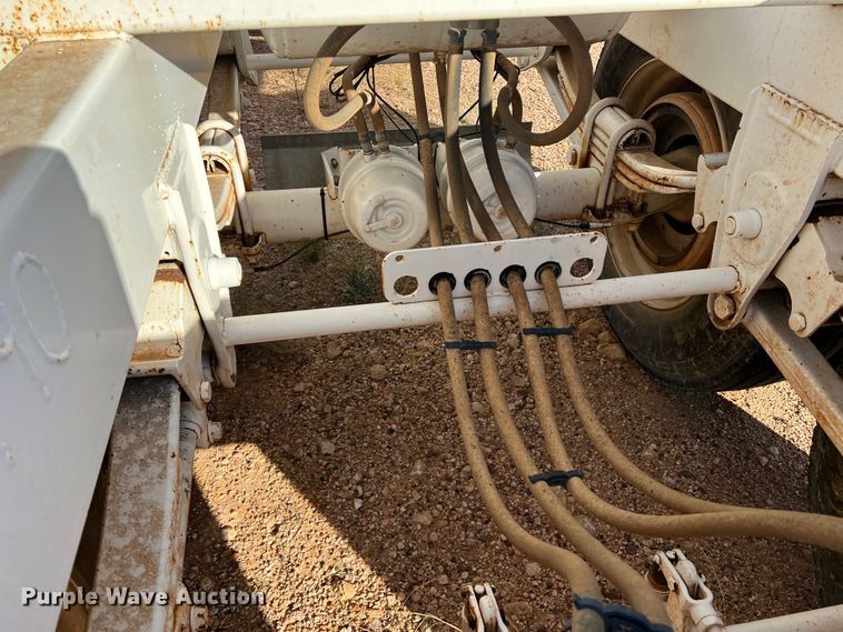 image for item DO8831 2013 Manac  bottom dump trailer