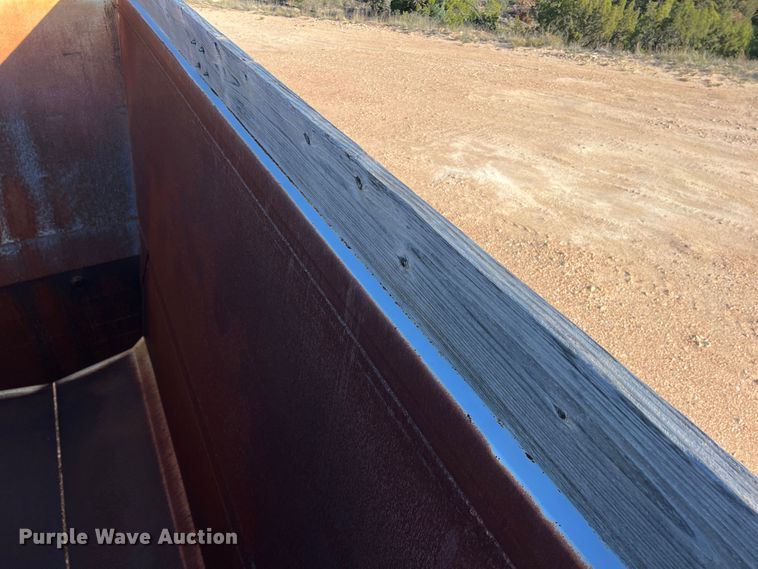 image for item DO8831 2013 Manac  bottom dump trailer