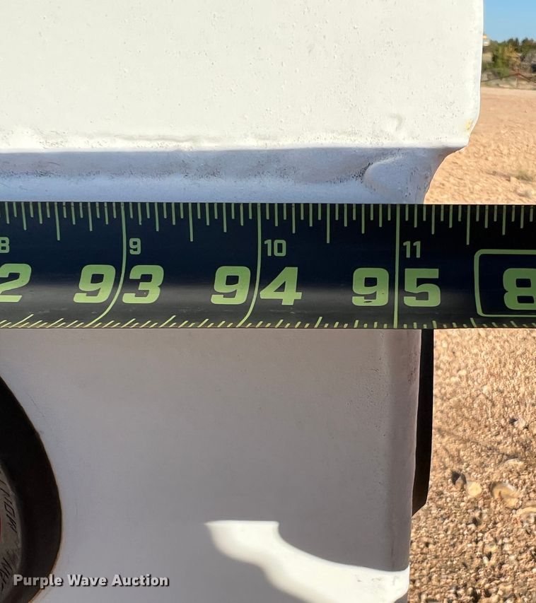 image for item DO8831 2013 Manac  bottom dump trailer