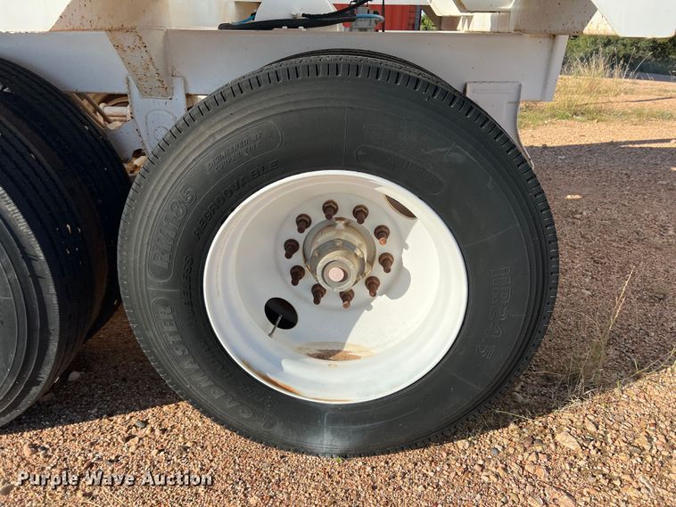 image for item DO8831 2013 Manac  bottom dump trailer