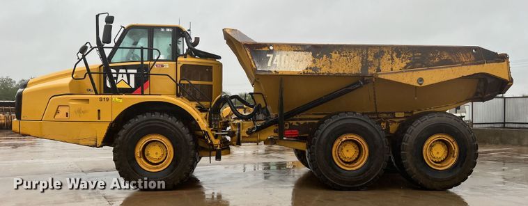 image for item DO8853 2011 Caterpillar 740B  haul truck