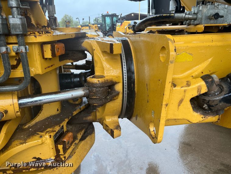 image for item DO8853 2011 Caterpillar 740B  haul truck