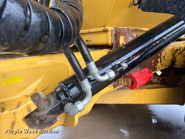 image for item DO8853 2011 Caterpillar 740B  haul truck