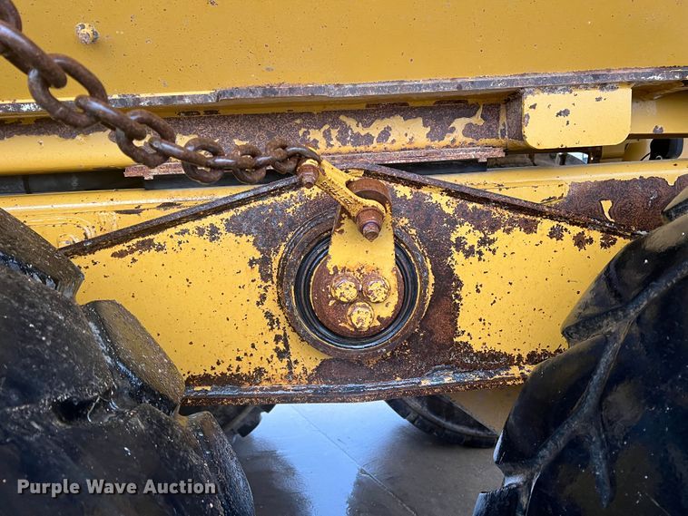 image for item DO8853 2011 Caterpillar 740B  haul truck